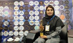 تقدیر از «پریسا طاهری» مدرس فن بیان و سخنوری مسجدسلیمانی