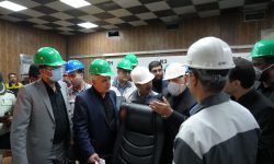 بازدید استاندار لرستان از کارخانه فروالیاژ ایران+تصاویر
