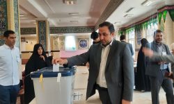 اخذ رأی از مردم بروجرد در ۲۷۰ شعبه در حال انجام است