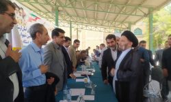 برپایی میز خدمت بازرسی لرستان در مصلی خرم آباد