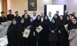 آیین تجلیل از خبرنگاران لرستانی حائز رتبه‌های ملی برگزار شد