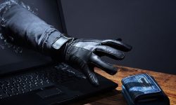 دستگیری کلاهبردار ۲۰ میلیاردی اینترنتی در کوهدشت