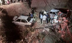 هشت مجروح در واژگونی ۲ خودرو در جاده معمولان-خرم آباد