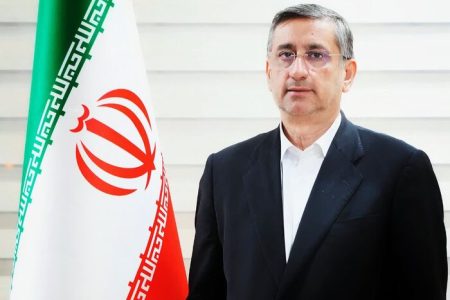 دهه فجر تجلی شکوه ایثار و حماسه‌ای ماندگار است