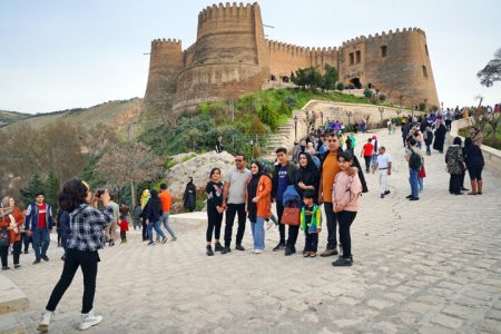 بازدید ۸۸۳ هزار مسافر نوروزی از جاذبه‌های گردشگری و تاریخی لرستان