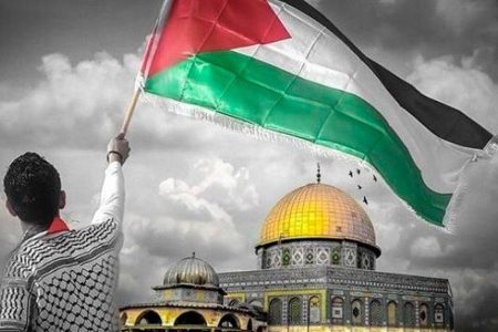عاشق مبارزه با صهیونیسم هستیم