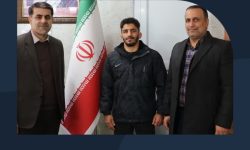 قهرمان کشتی ۲ زندانی لرستانی را آزاد کرد