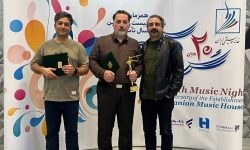 هنرمند لرستانی تندیس بیستمین مراسم سالیانه خانه موسیقی ایران را کسب کرد