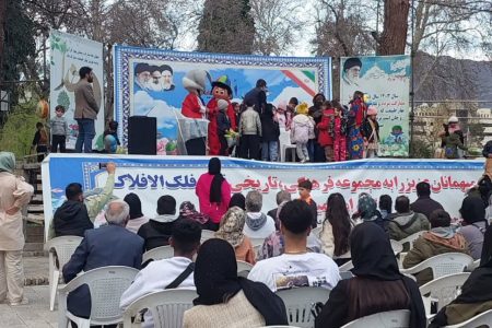 استقبال گردشگران نوروزی از برنامه‌های قرآنی در «فلک‌الافلاک»