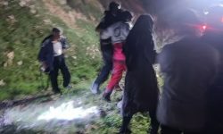 تلاش چهار ساعته برای نجات گردشگر در ارتفاعات «مله‌کوه»