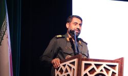 هنرمندان واقعیت‌های دفاع مقدس را به تصویر بکشند