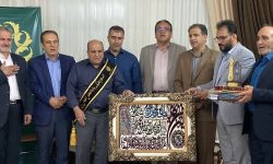 خادم مجالس حسینی جامعه کارگری لرستان تکریم شد