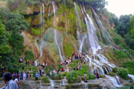 ِآبشار بیشه ابتدایی ترین الزامات گردشگری و ایمنی را ندارد