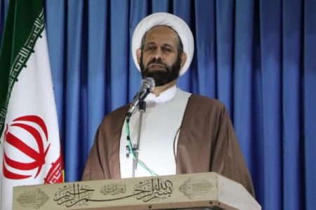 امام خمینی (ره) هیمنه استکبار جهانی را شکست