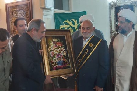 پیر غلام حسینی (ع) اصناف و بازار خرم‌آباد تکریم شد