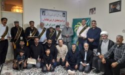 تکریم ۸ پیرغلام هیئت زنجیرزنی حسین ابن علی(ع) خرم‌آباد