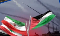 ایستاده در میدان
