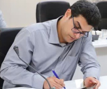دشمنان خاموش،زبان‌های بلند!