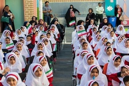 ثبت‌نام قطعی ۹۳ درصد دانش‌آموزان لرستانی در مدارس