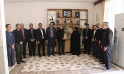تجلیل بانک رفاه کارگران لرستان از خانواده شهید «امیرحسین طولابی»