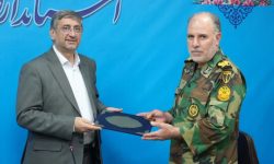 قدردانی فرمانده ارتش لرستان از رویکرد مردمی و مدیریتی استاندار