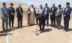 کلنگ‌زنی طرح گلخانه صنعتی ۲ هکتاری در کوهدشت