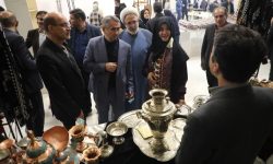 بازدید معاون صنایع‌دستی کشور از غرفه هنرمندان لرستان در نمایشگاه ملی اردبیل