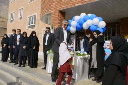 توزیع «شیر رایگان» در مدارس لرستان با همکاری شرکت پگاه