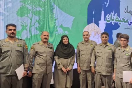 تجلیل از سه محیط بان و یک فرمانده یگان نمونه لرستان