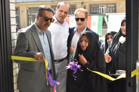 افتتاح مدرسه دو کلاسه شهیده «زینب بازگیر» در خرم‌آباد
