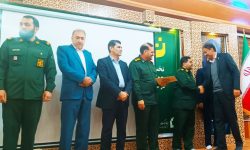 همایش تجلیل از برگزیدگان میزهای خدمت جهادی و فعالان دفاع مقدس ۱۲روزه