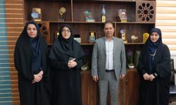 لزوم تقویت تعامل فرهنگی و علمی میان کتابخانه‌های عمومی و دانشگاه لرستان