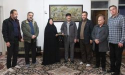خواننده پیشکسوت لرستانی تجلیل شد