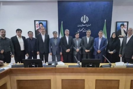 جلسه استاندار و مجمع نمایندگان لرستان با معاون اجرایی رئیس جمهور