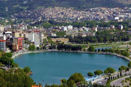 جوشش چشمه فصلی «کیو» در خرم آباد