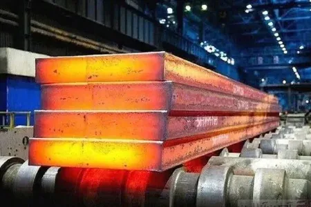 «صدر فولاد» خرم آباد پس از ۹ سال در آستانه تعیین تکلیف