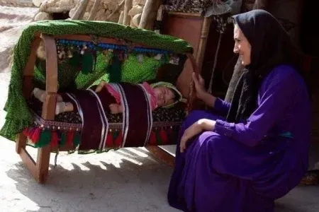 لالایی لری؛میراثی که با صدای مادران زنده است
