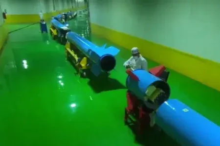 کمک ۸۰ میلیونی بانوی خرم‌آبادی برای حمایت از صنعت موشکی