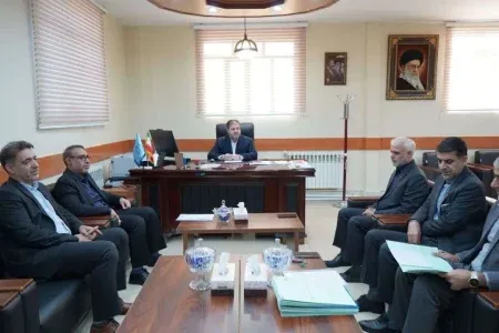 بررسی ۱۸ پرونده قضایی در کمیسیون عفو لرستان