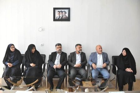 وقتی کلاس درس،روایتگر ایثار می‌شود؛یاد شهدا در مدارس «باران» و «سارا» خرم آباد