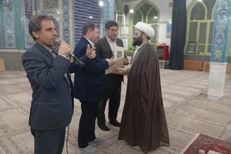 نخستین هیئت صلح مساجد لرستان در خرمآباد آغاز به کار کرد
