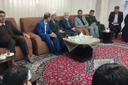 دیدار رئیس سازمان زندان‌ها با خانواده شهدای پلدختر