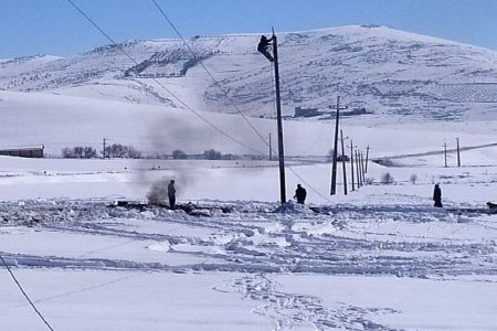 وصل شدن برق ۵۴ روستای برف‌گیر الیگودرز