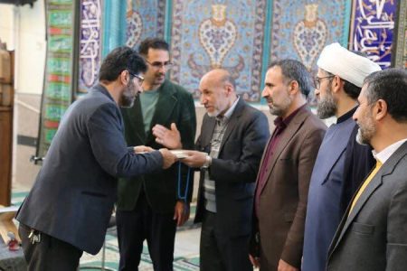 پیشکسوت قرآنی لرستان تجلیل شد
