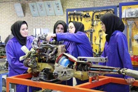 پیشرفت جامعه در گرو مشارکت زنان