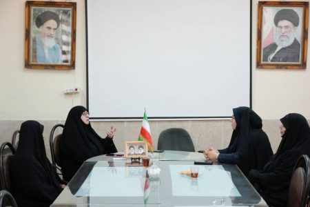 هم‌افزایی نهادهای فرهنگی؛کلید توانمندسازی زنان در گفتمان انقلاب اسلامی