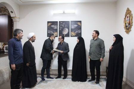 دیدار رئیس بسیج هنرمندان کشور با چهره شاخص سرود لرستان