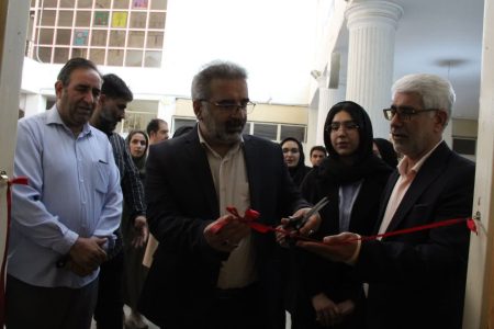 نمایشگاه عکس «عبور» در خرم‌آباد افتتاح شد