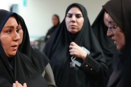 فرزندآوری مهم ترین عامل پویایی و جوانی جامعه است