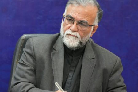 دشمن در جنگ ترکیبی هویت ملی را هدف قرار گرفته است